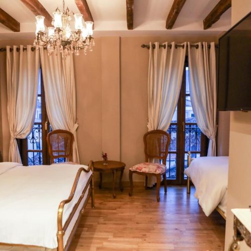 Deluxe Double Room with Extra Bed