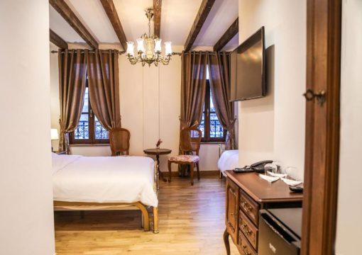 Deluxe Double Room with Extra Bed