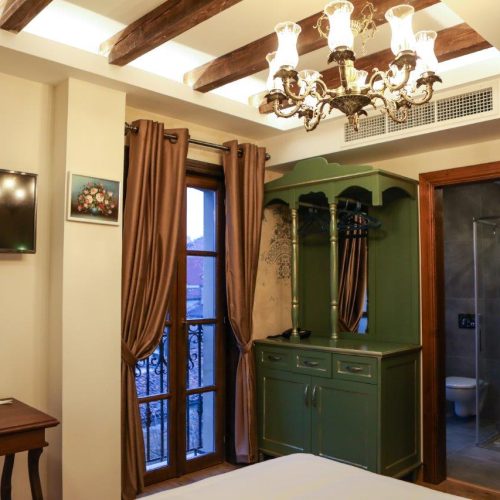 Deluxe Triple Room