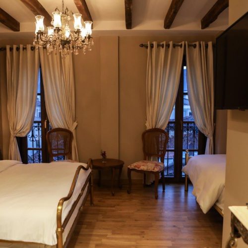 Deluxe Triple Room